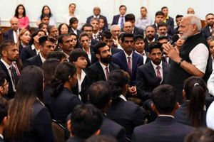 అభినందనలు: ప్రధాని మోడీని కలిసిన ఆసియా పతక విజేతలు (ఫోటోలు)