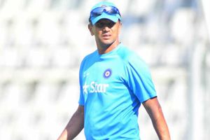 టీమిండియాను హెచ్చరించిన రాహుల్ ద్రవిడ్