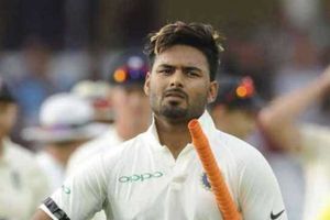 టీమిండియాకు హెచ్చరిక: జట్టులోకి యువ ఆటగాళ్లను తీసుకుంటాం