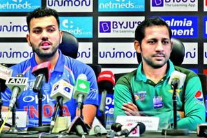 ఆసియా కప్‌లో గెలిచేదెవరు?: పాక్‌కే గెలిచే ఛాన్స్‌లెక్కువ!