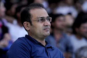 డ్రెస్సింగ్ రూమ్‌లో కూర్చుని సాధించేస్తామంటే సరిపోదు: సెహ్వాగ్