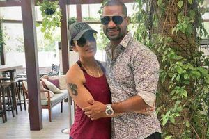 థ్యాంక్స్ టు ఫేస్‌బుక్: ధావన్‌తో ఎలా ప్రేమలో పడ్డానంటే!, ఆయేషా వెల్లడి