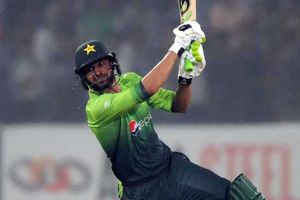 'షోయబ్ మాలిక్ చేతుల్లో టీమిండియాకు ఇబ్బందులు తప్పవు'