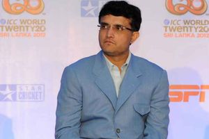 శాస్త్రిని కలిసిన తర్వాతే ద్రవిడ్ ఆ పని చేశాడు: ఏం జరిగిందో తెలీదన్న గంగూలీ