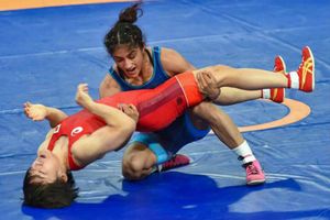 భారత రెజ్లర్ వినేశ్ ఫోగట్‌ టోర్నీ నుంచి నిష్క్రమణ