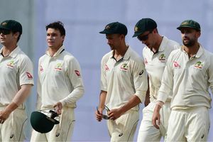 ఘోర పరాజయంతో దిగజారిన ఆస్ట్రేలియా