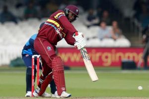 సెలక్షన్‌కు దూరం: గేల్ లేని విండిస్ జట్టుని టీ20ల్లో చూడగలమా?