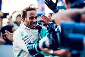 హామిల్టన్ టైటిల్ కొట్టేయడం ఐదోసారి!!