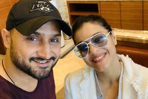 తన ఫేవరేట్ హీరోయిన్‌ని కలిసిన హర్భజన్ సింగ్