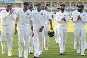 టాప్ లేచి పోతోన్న భారత్-వెస్టిండీస్ టిక్కెట్ల ధరలు