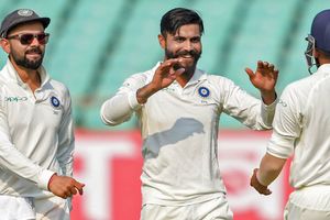 డే2: కోహ్లీ, జడేజా సెంచరీలు... టీమిండియా 649... విండిస్ 94/6