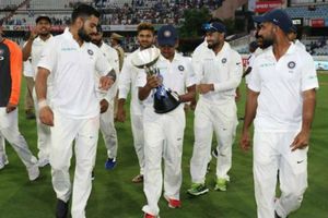 పృథ్వీ షా ఖాతాలో ఏకైక ఫీట్: హైదరాబాద్ టెస్టులో నమోదైన రికార్డులివే