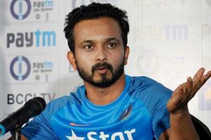 దెబ్బకు దిగొచ్చిన సెలక్టర్లు: విండిస్‌తో చివరి రెండు వన్డేలకు జాదవ్‌కు చోటు