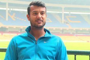 'ద్రవిడ్ ఇచ్చిన సలహాతోనే భారత టెస్టు జట్టులో చోటు'