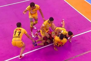 ప్రో కబడ్డీ: సత్తాచాటిన రాహుల్‌, తెలుగు టైటాన్స్‌కు రెండో విజయం