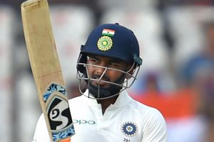 విండిస్ పర్యటనలో ధోని రికార్డుని బద్దలు కొట్టిన రిషబ్ పంత్