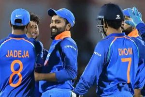 హాట్ కేకుల్లా ఐదో వన్డే టికెట్లు: కేసీఏకు రూ.3 కోట్లు ఆదాయం