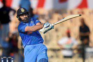 సచిన్ రికార్డు బద్దలు: రోహిత్ శర్మ ఖాతాలో మరో రికార్డు