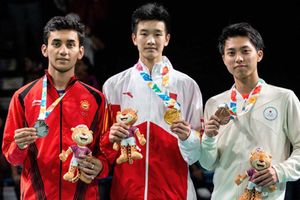 యూత్ ఒలింపిక్స్: పైనల్లో ఓటమి, లక్ష్యసేన్‌కు రజతం