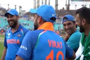 'ఆ విషయం చెప్తే కోహ్లీ, యువరాజ్‌లు నవ్వాపుకోలేదు'(వీడియో)