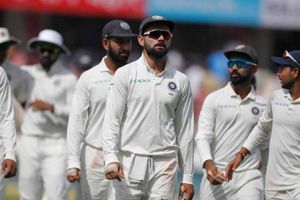 హైదరాబాద్ టెస్ట్, డే1: ఛేజ్ 98 నాటౌట్, వెస్టిండిస్ 295/7