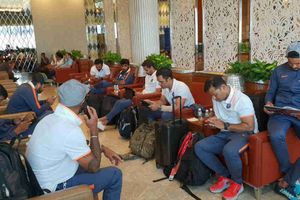 కేరళ సాంప్రదాయ పద్ధతిలో స్వాగతమందుకున్న టీమిండియా