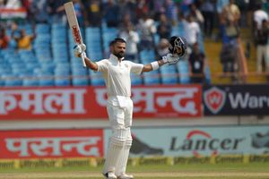 మూడో ఏడాది 1000కి పైగా: 24వ టెస్టు సెంచరీతో కోహ్లీ బద్దలు కొట్టిన రికార్డులివే