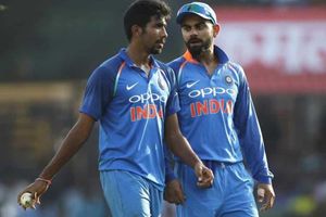 ఐసీసీ ర్యాంకులు: మళ్లీ అగ్రస్థానంలో నిలిచిన కోహ్లీ, బుమ్రా