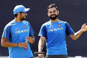 కెప్టెన్‌గా కోహ్లీకి బదులు రోహితే ఉండాలట!!