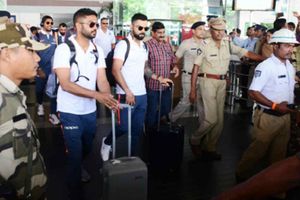 విశాఖలో టీమిండియా: మరో రికార్డుపై కన్నేసిన కోహ్లీ, విశేషాలివే