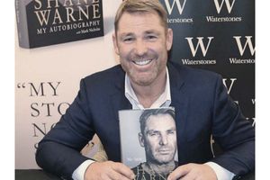 సెంచరీ కోసం లారా, జీవితం కోసమైతే సచినే..: ‘నో స్పిన్‌’లో వార్న్‌