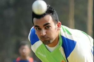 మళ్లీ మైదానంలో క్రికెటర్‌గా అడుగుపెట్టనున్న జహీర్‌ఖాన్