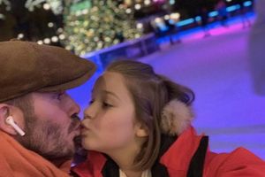 కుమార్తెకు ముద్దు: బెకహాంపై విమర్శలు, మద్దతుగా నిలిచిన ఫ్యాన్స్