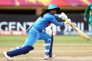 మిథాలీని తప్పించడంపై నివేదిక: మేనేజ్‌మెంట్, సెలక్టర్ ఏమన్నారంటే!