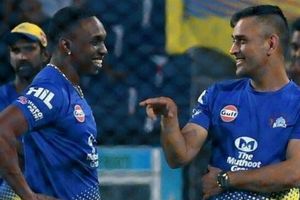 ధోనీ గురించి నిర్ణయం తీసుకోవడానికి ఎవ్వరూ సరిపోరు: బ్రావో