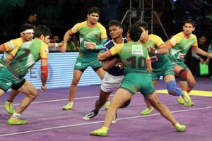 ప్రొ కబడ్డీ లీగ్ 2018: బెంగాల్ వారియర్స్‌పై పట్నా పైరేట్స్ భారీ విజయం