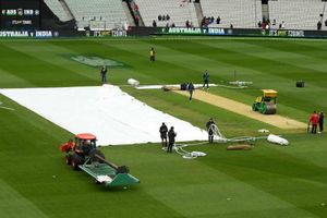 మెల్‌బోర్న్‌లో రెండో టీ20: వర్షంతో నిలిచిన మ్యాచ్, ఆసీస్ 132/7