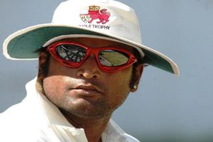 పవార్ కోచ్ పదవికే ఎసరు?: మిథాలీతో వివాదం ఎంత పనిచేసింది