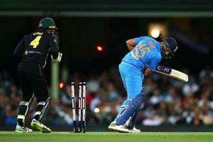 ఇండియా vs ఆస్ట్రేలియా: రోహిత్ బలహీనతను ఆసీస్ కనిపెట్టిందా? (వీడియో)