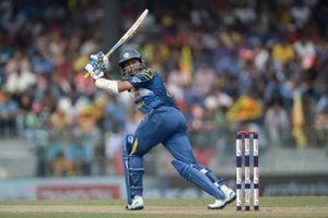 మరో క్రికెటర్ రాజకీయ అరంగ్రేటం??