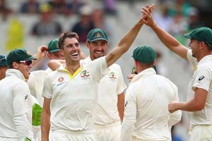 'ఓటమి నుంచి ఆస్ట్రేలియాను వర్షం మాత్రమే కాపాడగలదు'