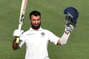 అడిలైడ్ టెస్టులో అసలైన టెస్ట్ ఇన్నింగ్స్ ఆడిన పుజారా (వీడియో)