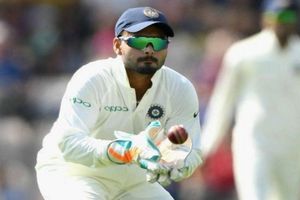 తొలి టెస్టులో అత్యధిక క్యాచ్‌లు అందుకున్న పంత్