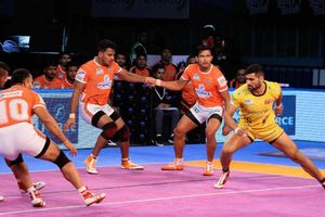 ప్రో కబడ్డీ: టైటాన్స్‌ మరో ఓటమి, ప్లేఆఫ్స్‌ అవకాశాలు సంక్లిష్టం!