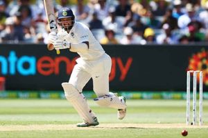 ఆసీస్ కొత్త స్పిన్నర్‌ను వణికించిన పూజారా(వీడియో)