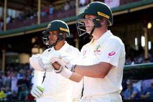 30 ఏళ్ల తర్వాత తొలిసారిగా ఫాలో ఆన్ ఆడుతున్న ఆసీస్