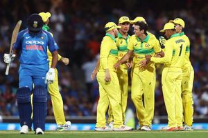 India Vs Australia, 1st ODI: రోహిత్ సెంచరీ వృధా, సిడ్నీలో భారత్ ఓటమి