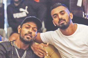 సిడ్నీ వన్డేకు పాండ్యా, రాహుల్ దూరం: తొలి వన్డేకు భారత జట్టిదే!