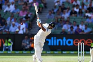 మాకు పంత్ దొరికేశాడు.. సిక్సులు కొట్టేస్తాడు..(వీడియో)