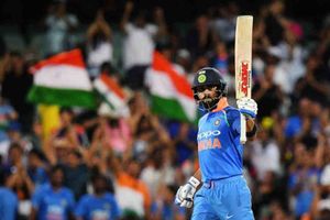 'ఇదే ఫామ్‌ కొనసాగిస్తే... సచిన్ 100 సెంచరీల రికార్డుని కోహ్లీ బద్దలు కొడతాడు'